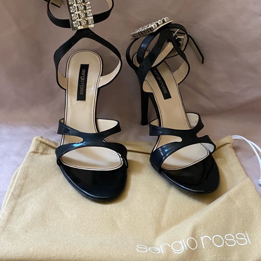 Sergio Rossi 4in pumps